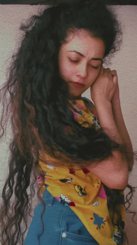 @Curly girl ✈️🇦🇪