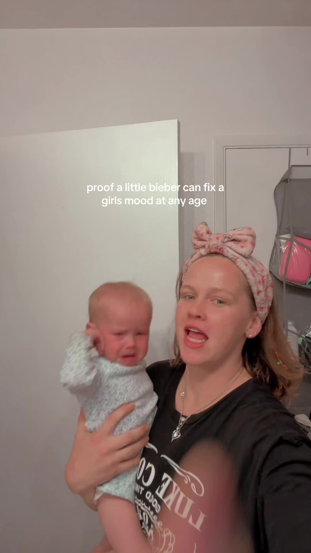 @Alyssa Golden | working mama