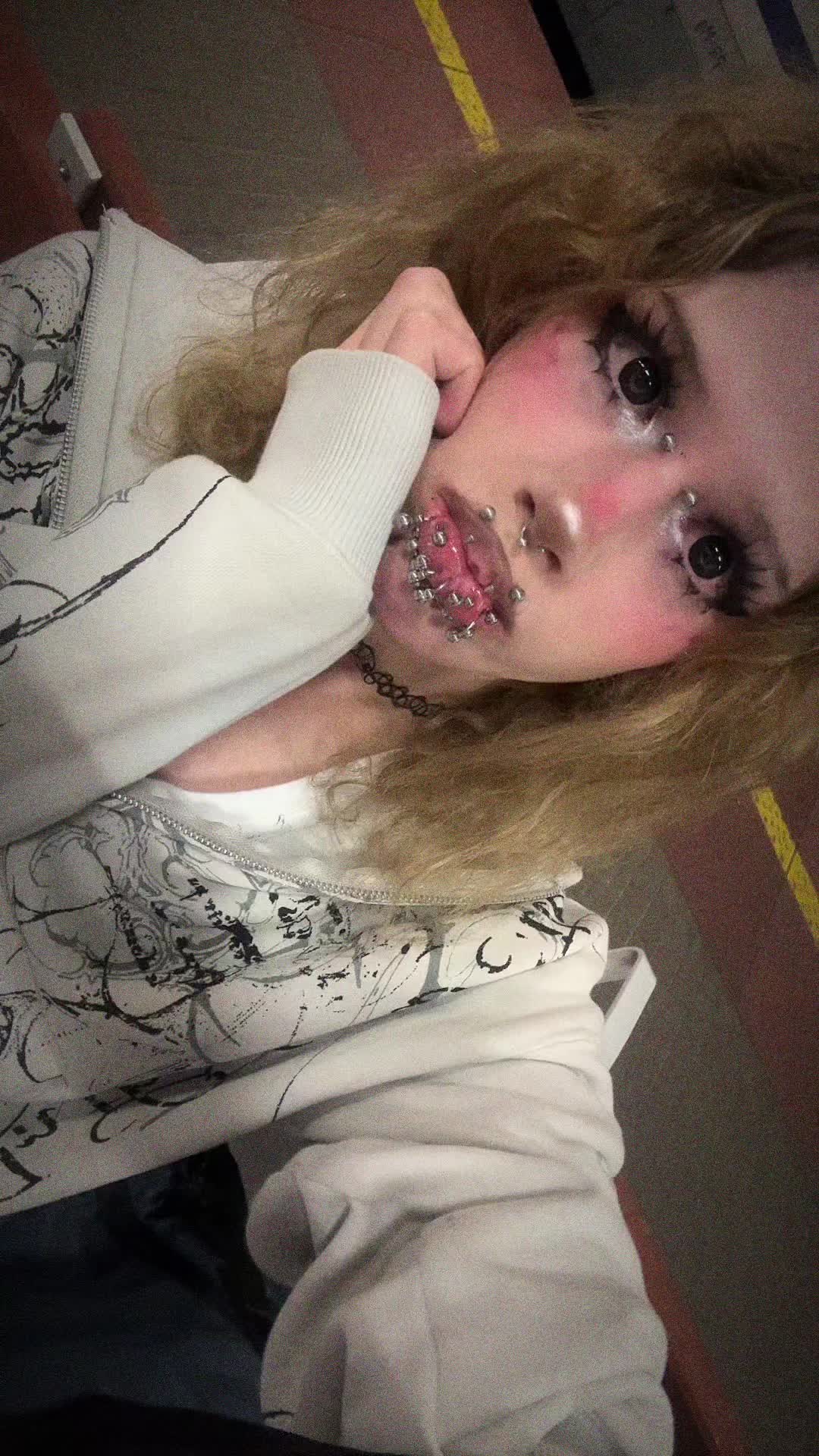 @miseryd0lly