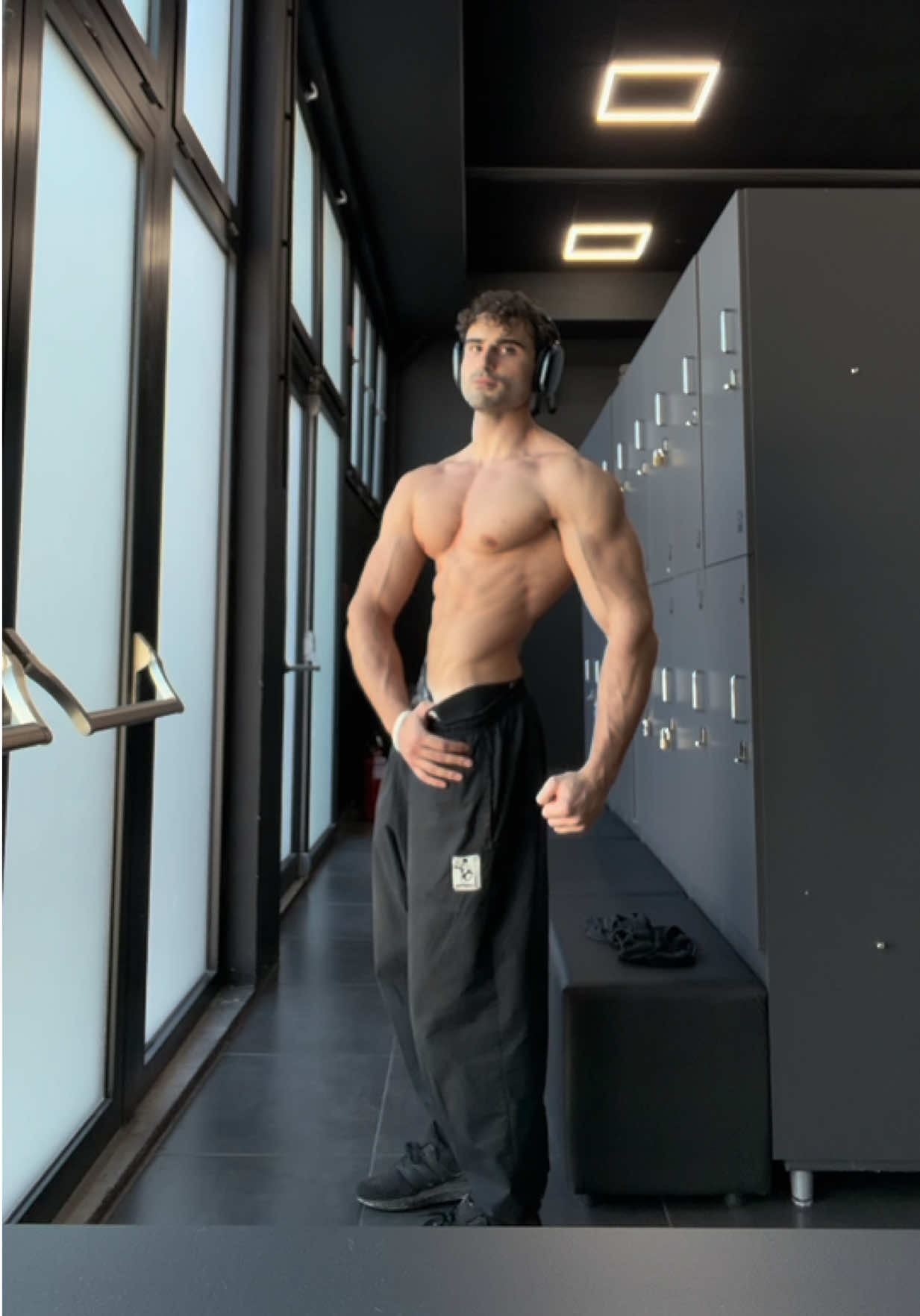 @AndrewAesthetic🧬