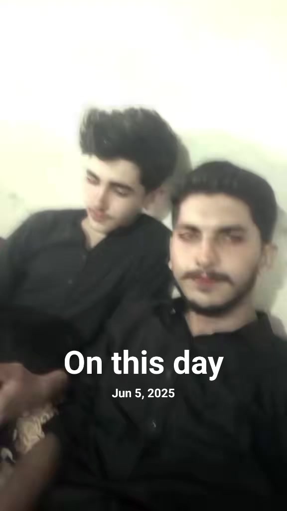 @Sarکاri Loog 💪🏻♥️ 🇵🇰