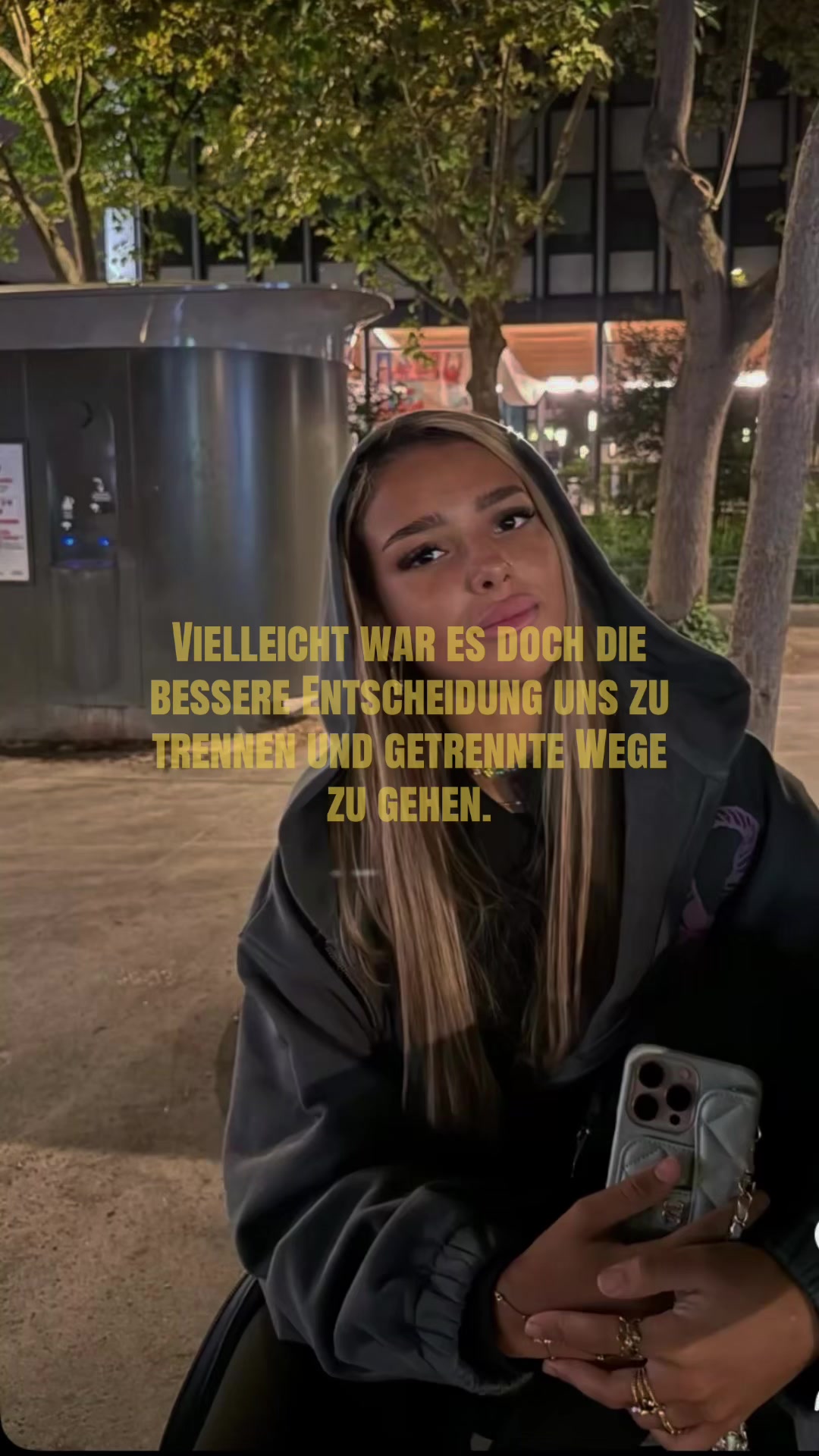 @🌩️