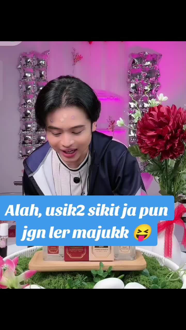 @Nina123@🦈