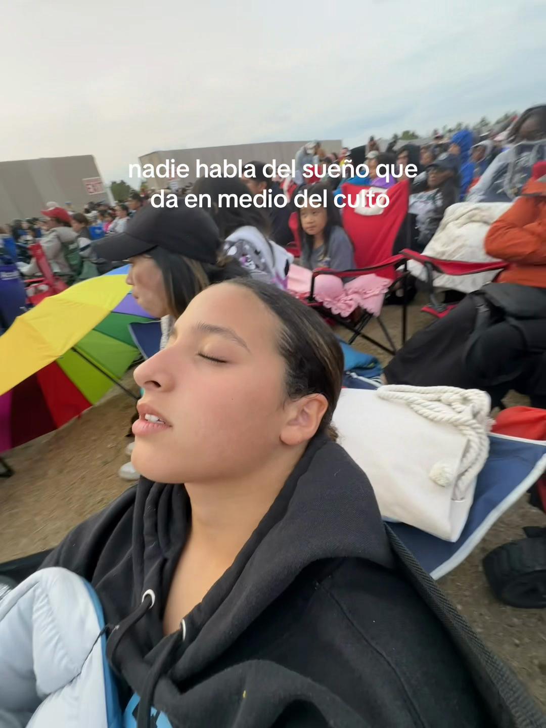 @María