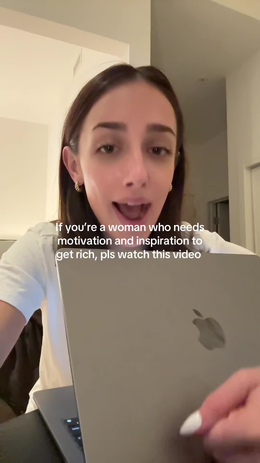 @Sarahtonin