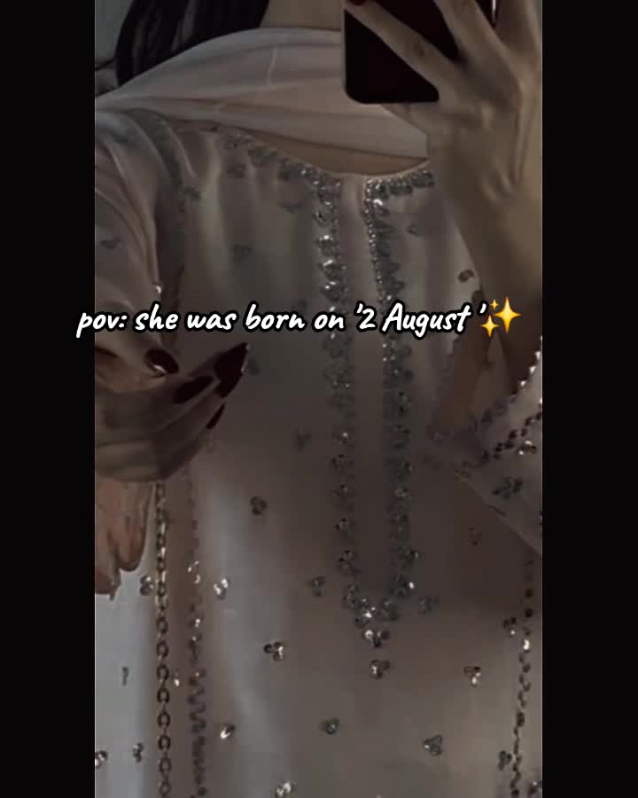 @🦋