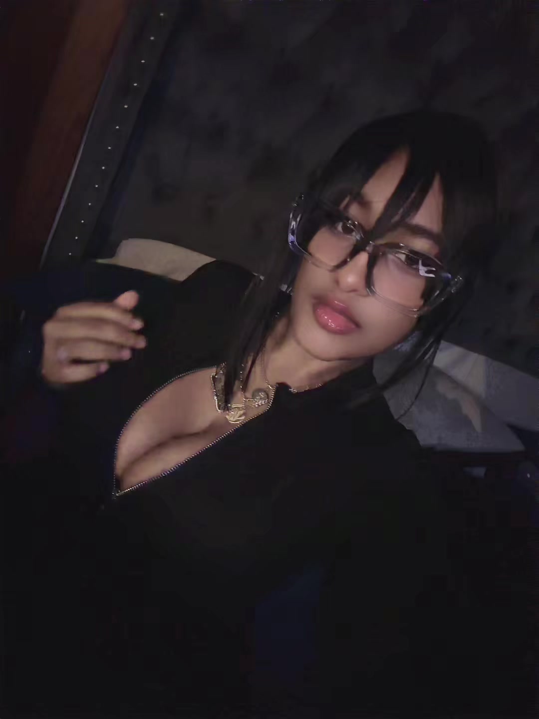 @👑🫦