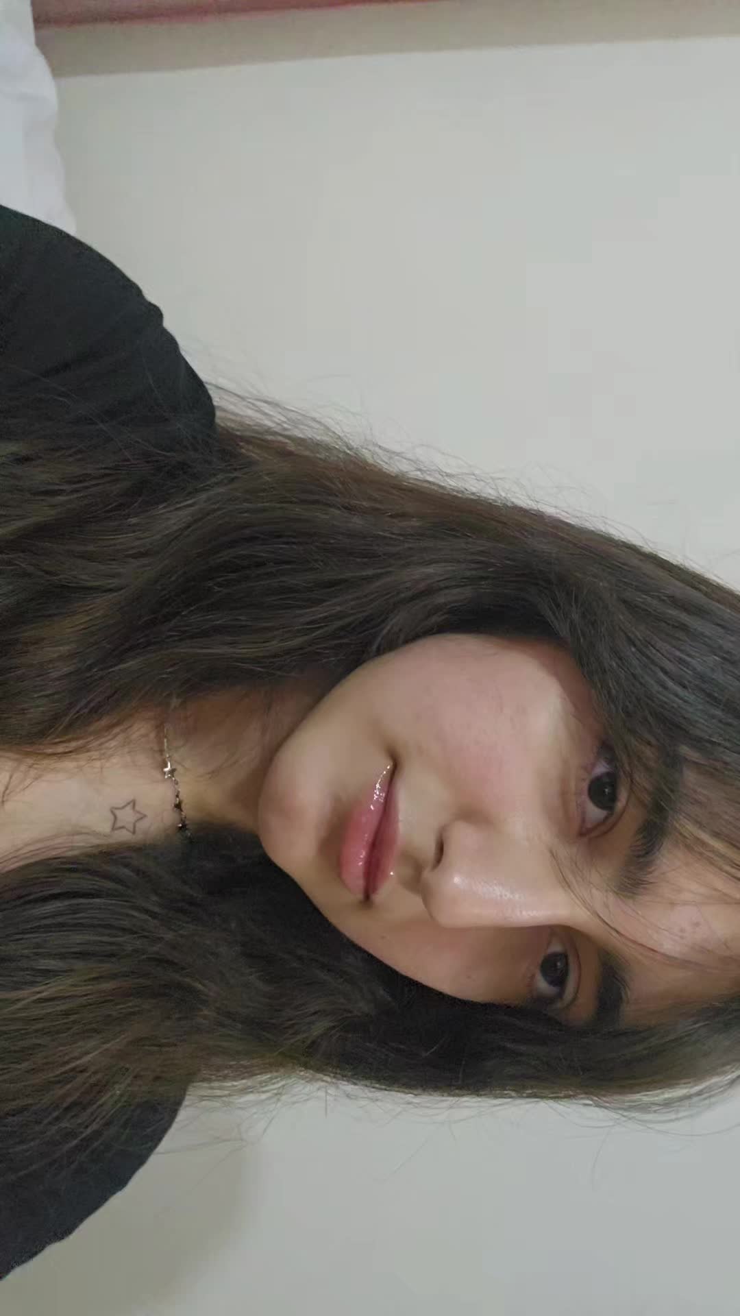 @𝒫𝒶𝓇𝓇𝑒𝓁𝓁𝒶🪽