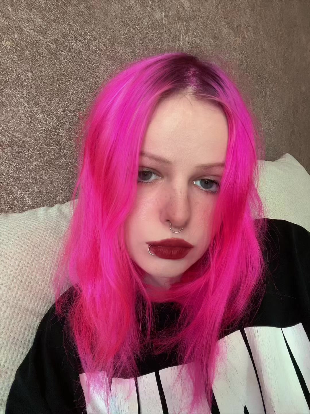 @whoisronnimr