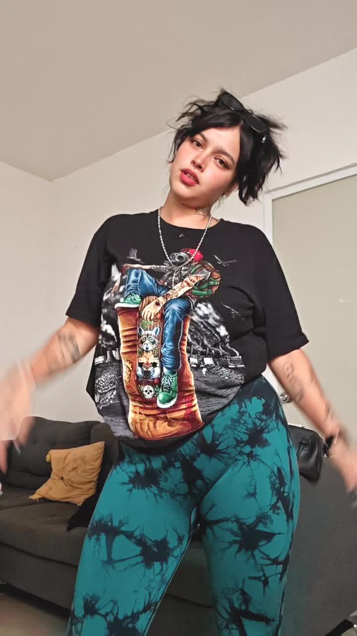 @Hannia Lozano Ofi
