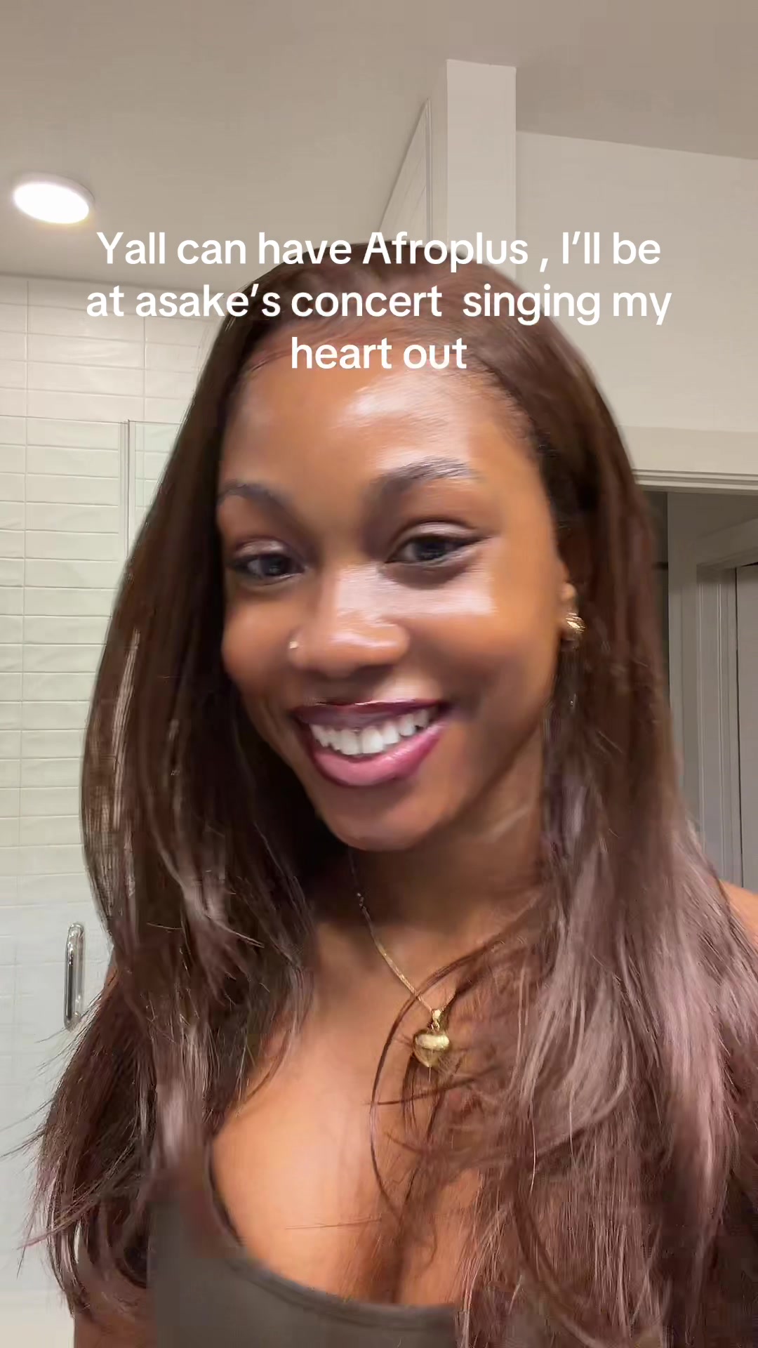 @Bella