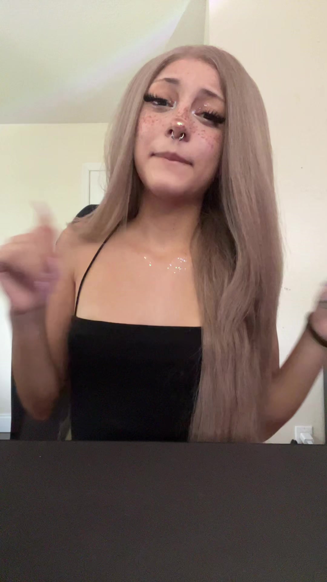 @user909316335
