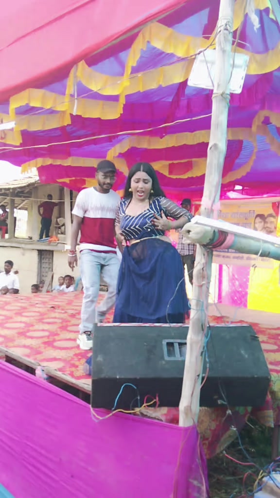@Tumahra tera raja kiss