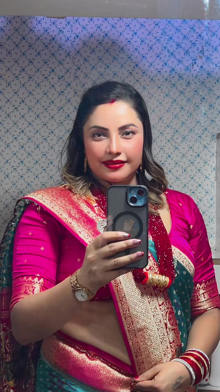 @prakriti लक्कि लेडि❤️