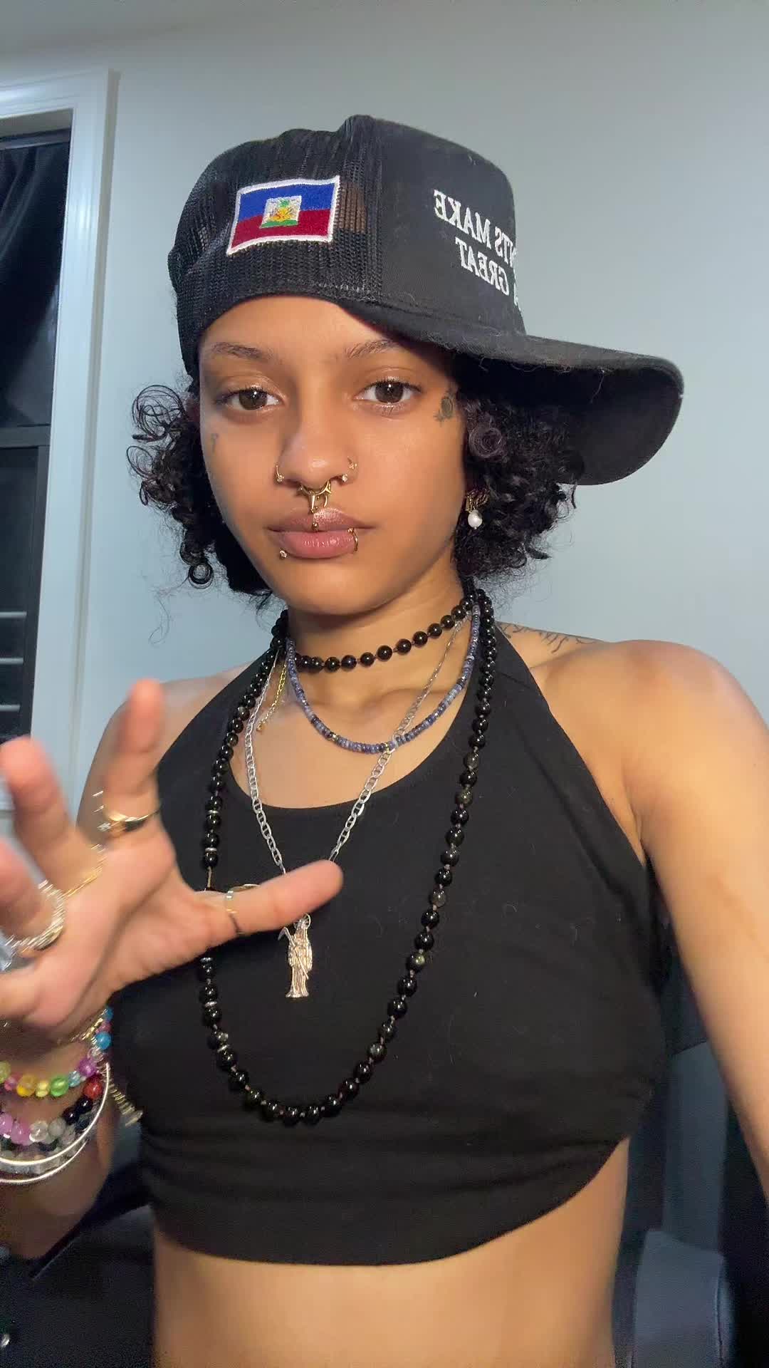 @theinfiniteissa
