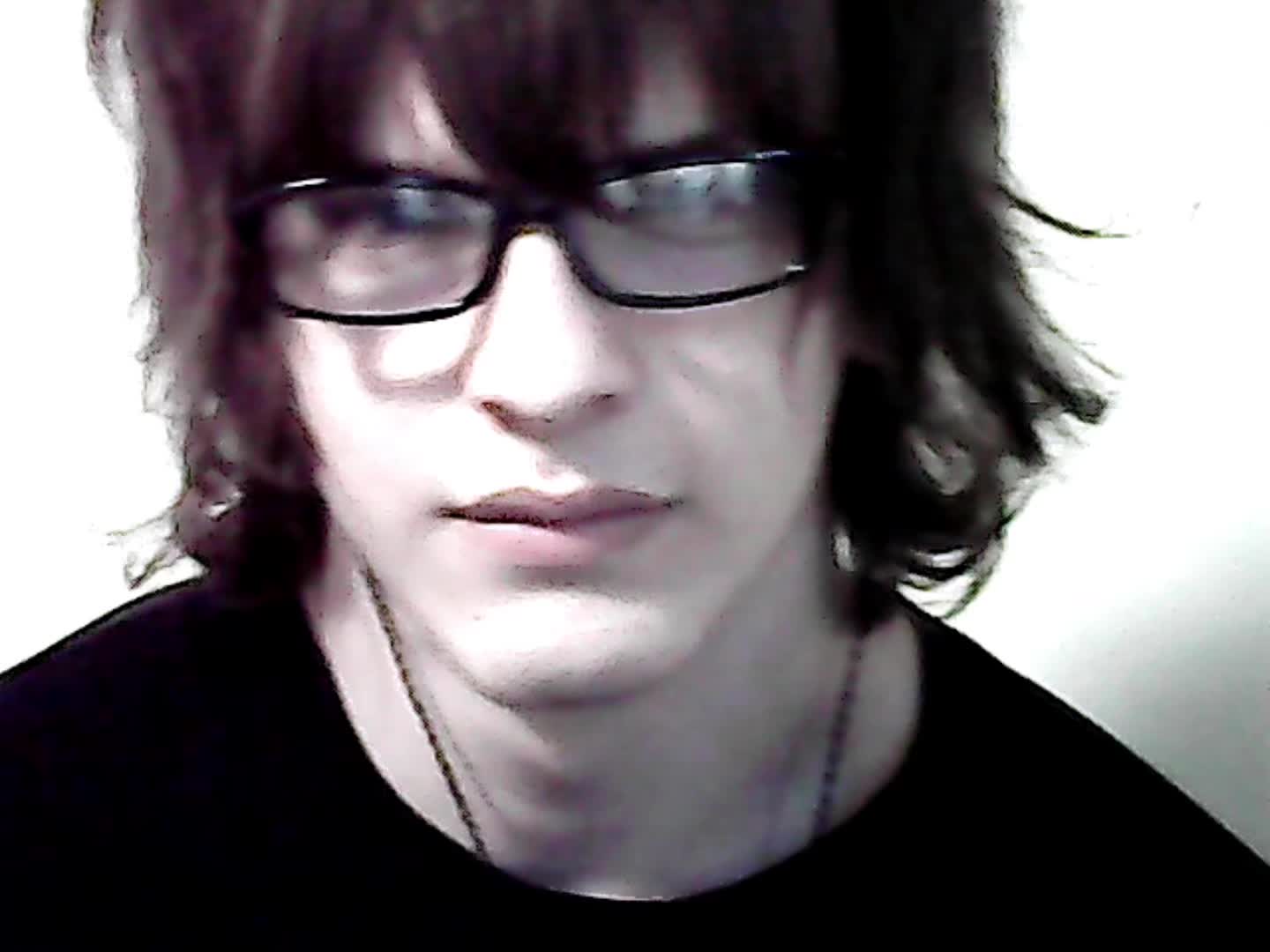 @boy0nline