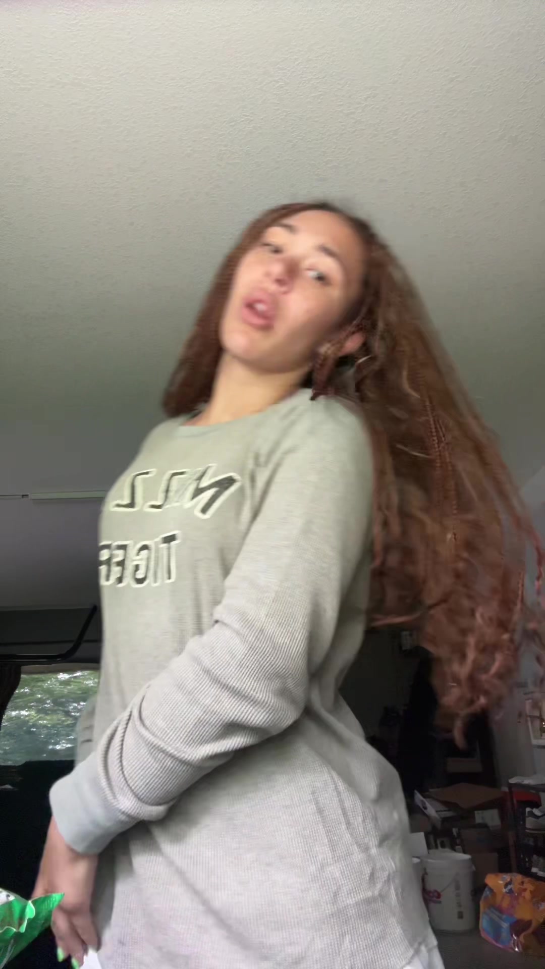 @aniahjbanful