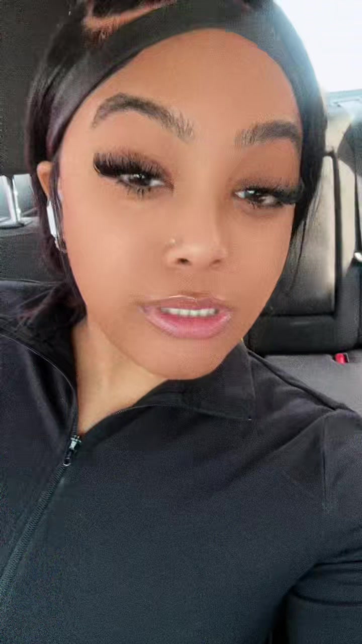 @lovelyjadore