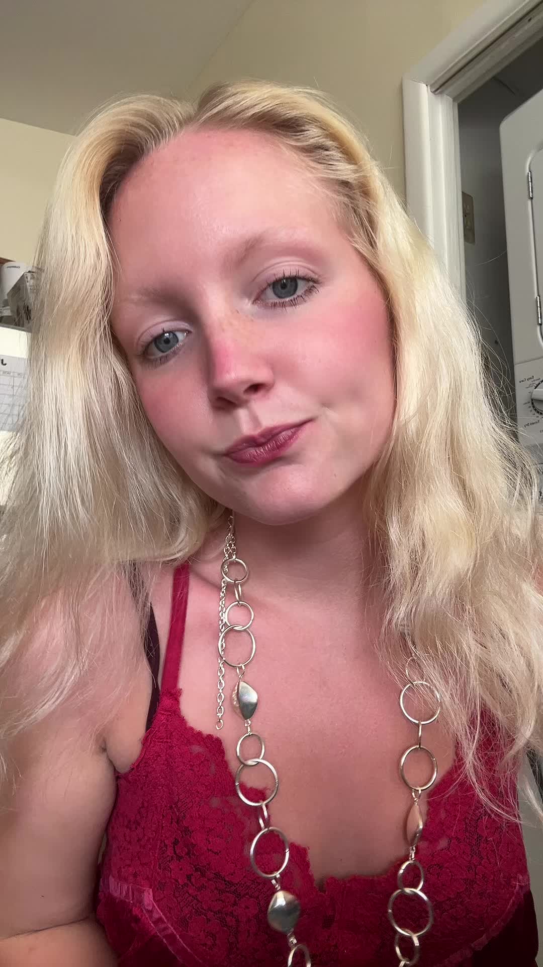 @VanessaSchimony