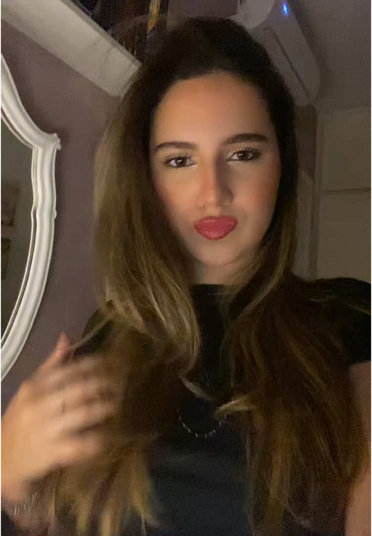 @Jú