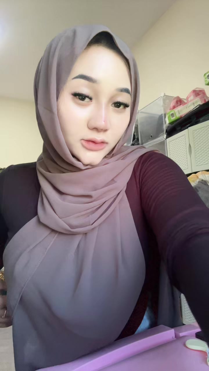 @inisintottyy
