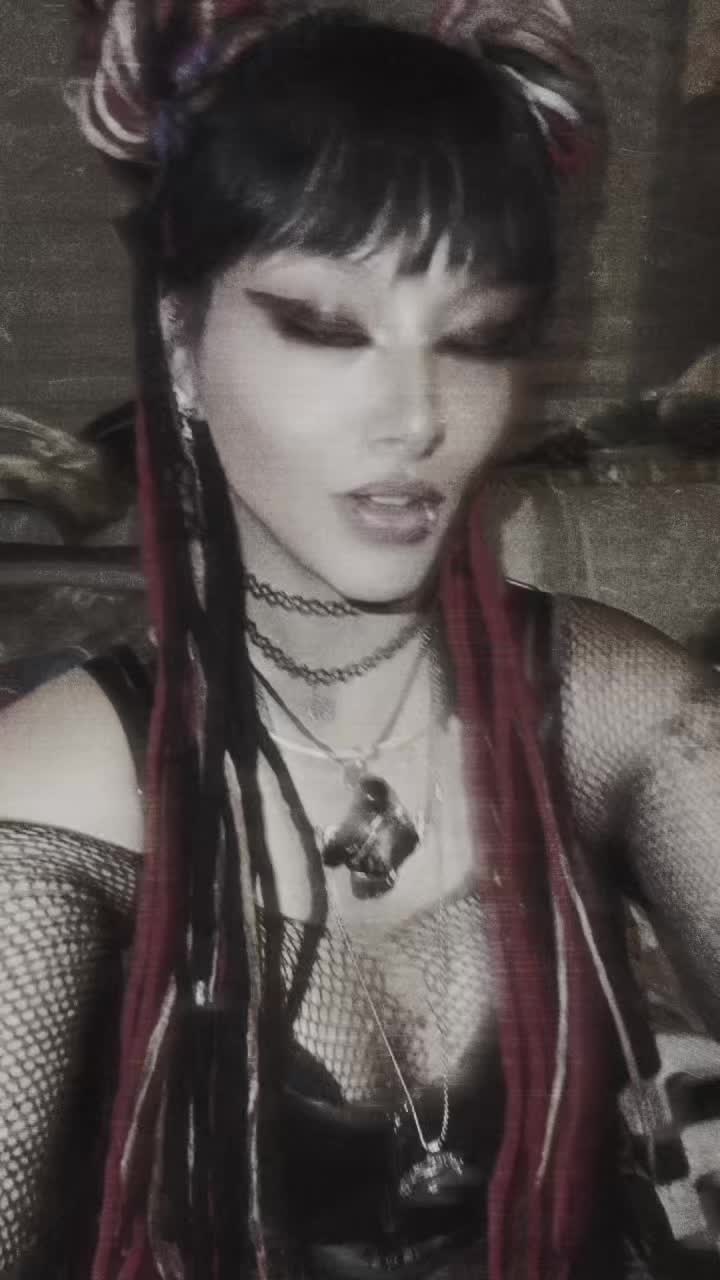 @PsychoticAngel420
