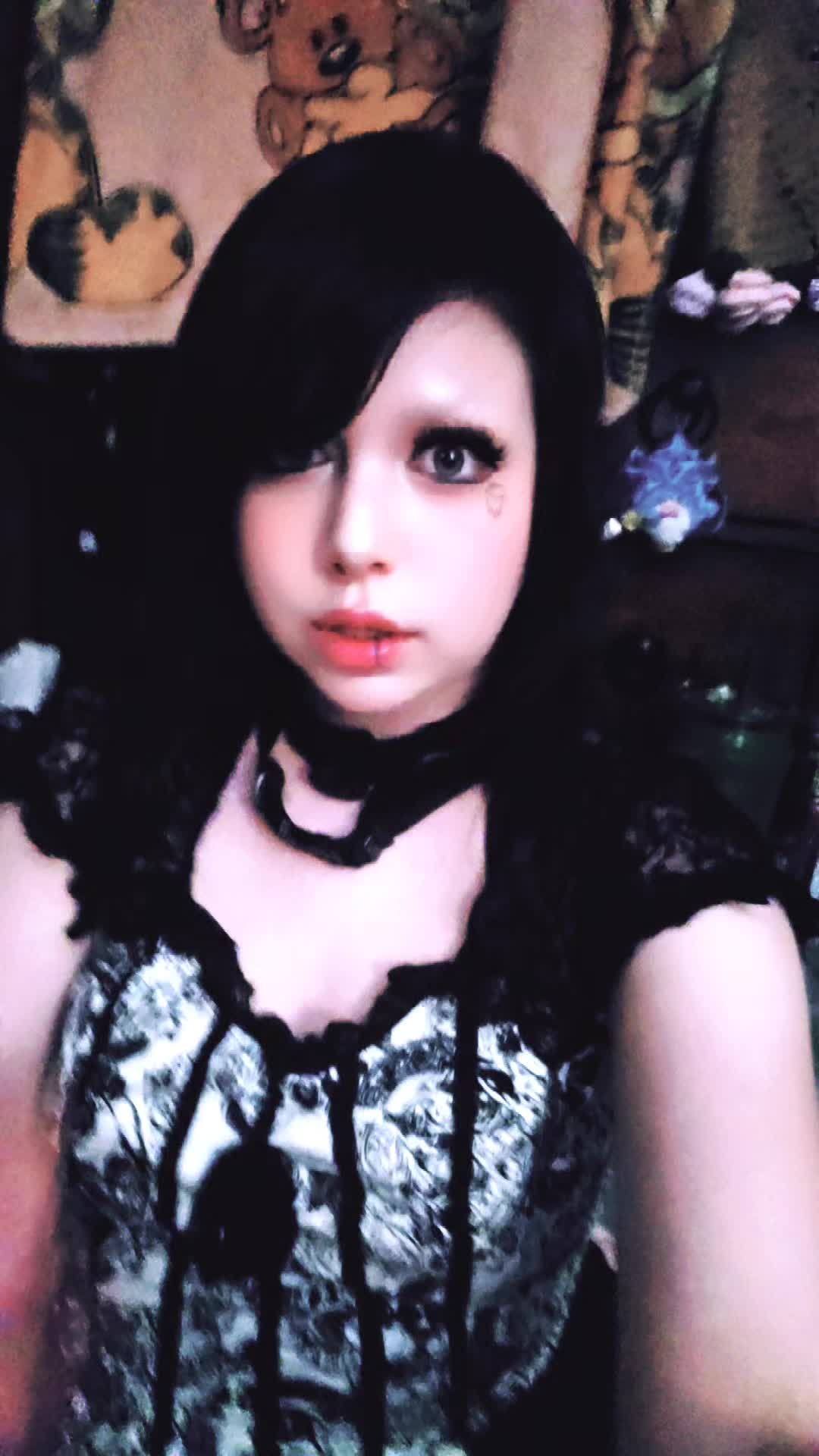 @Avii