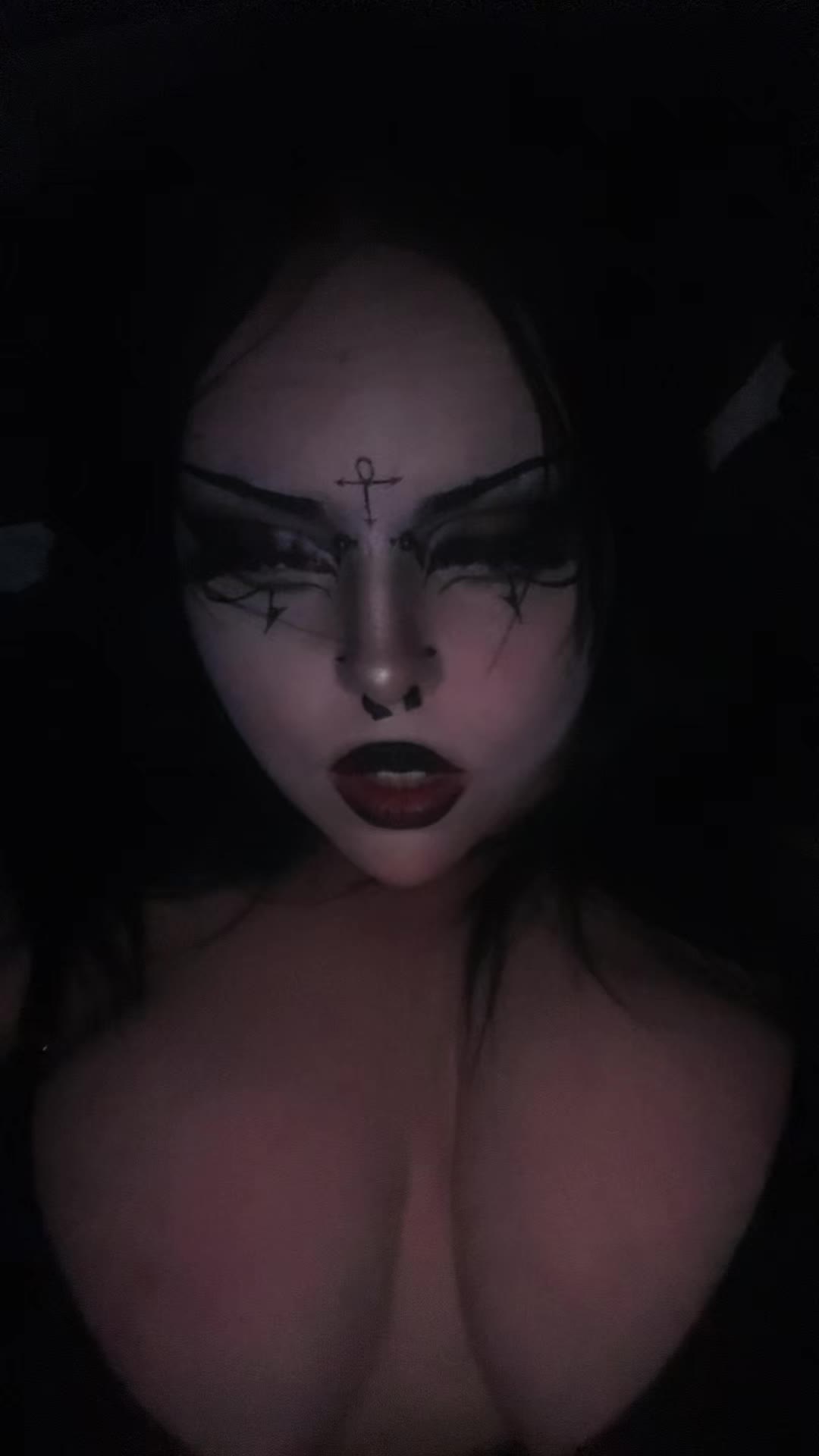 @⁺‧₊˚ ཐི⋆ ℭ𝔦𝔞𝔯𝔞 ⋆ཋྀ ˚₊‧⁺