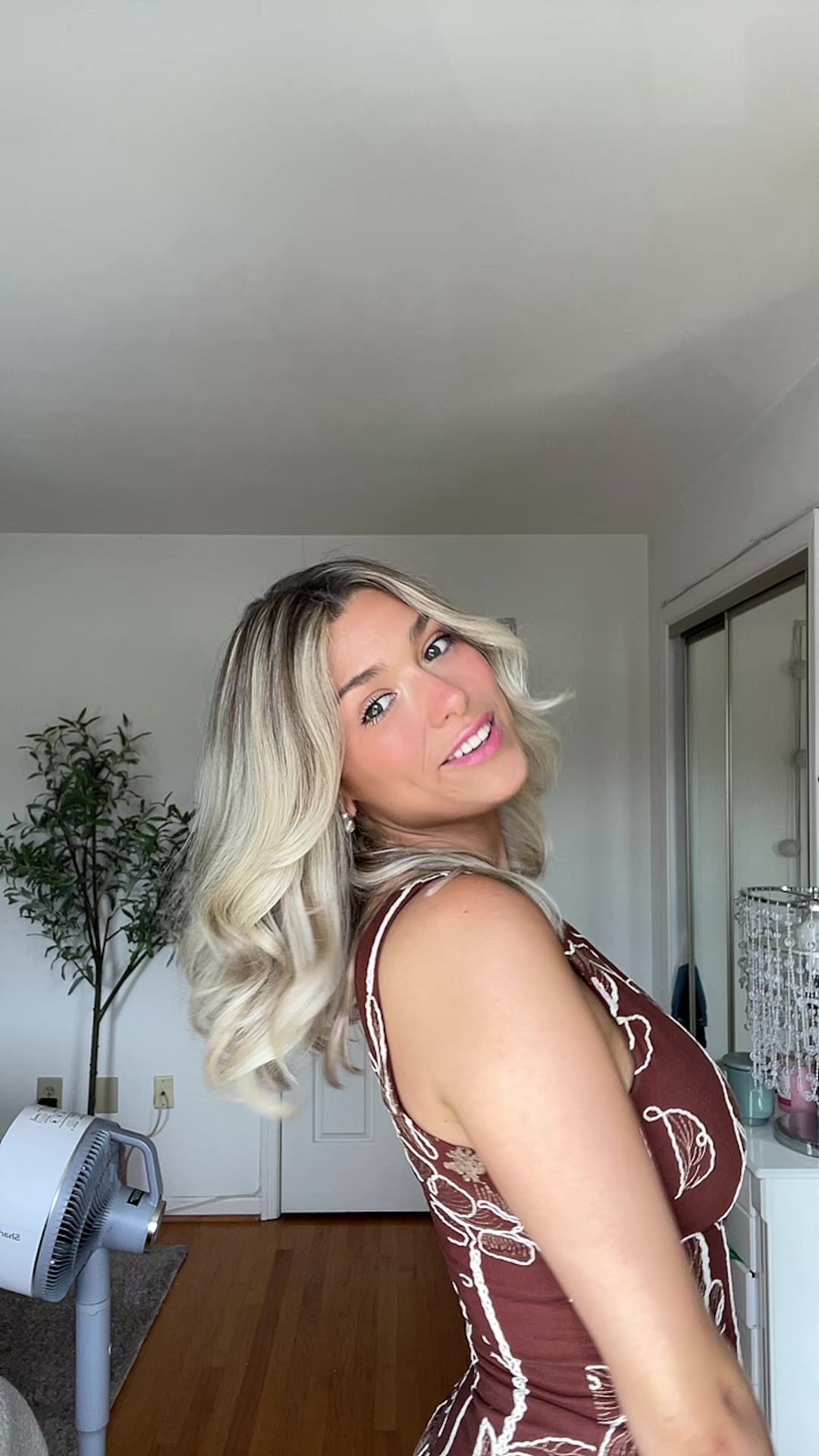 @nicoleemartineau