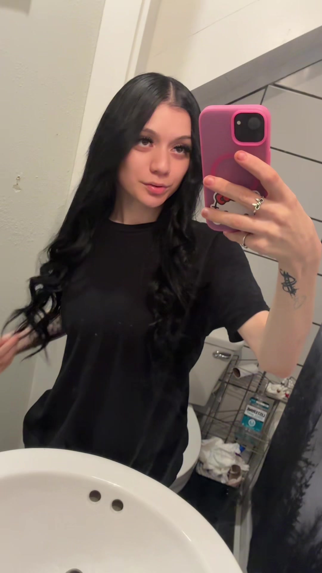 @yurfavoritewhitebih