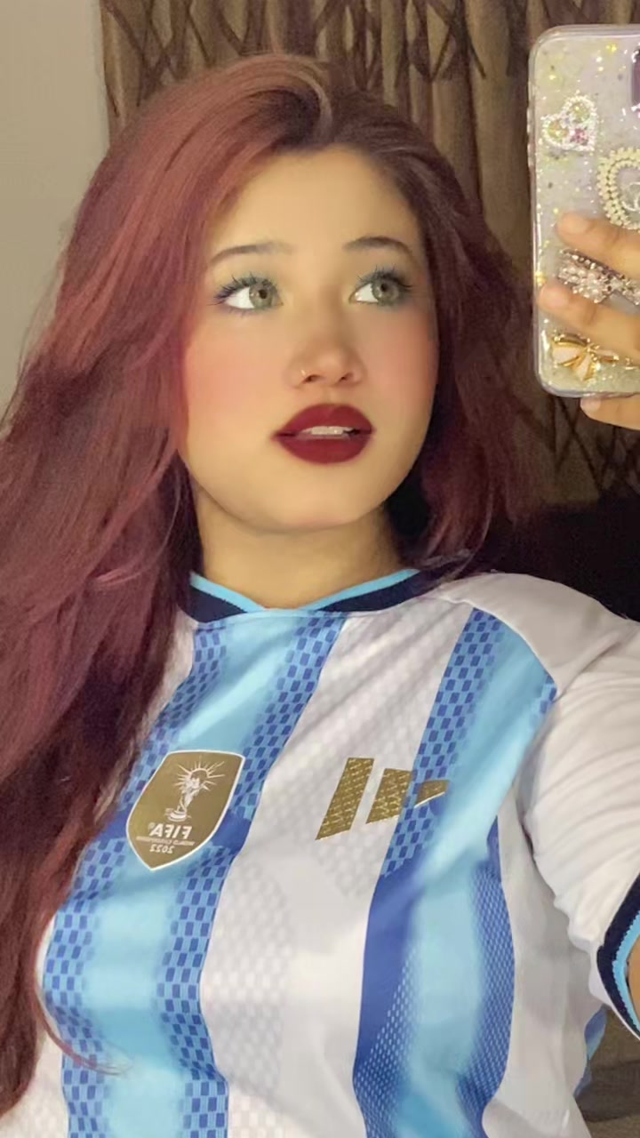 @🍷