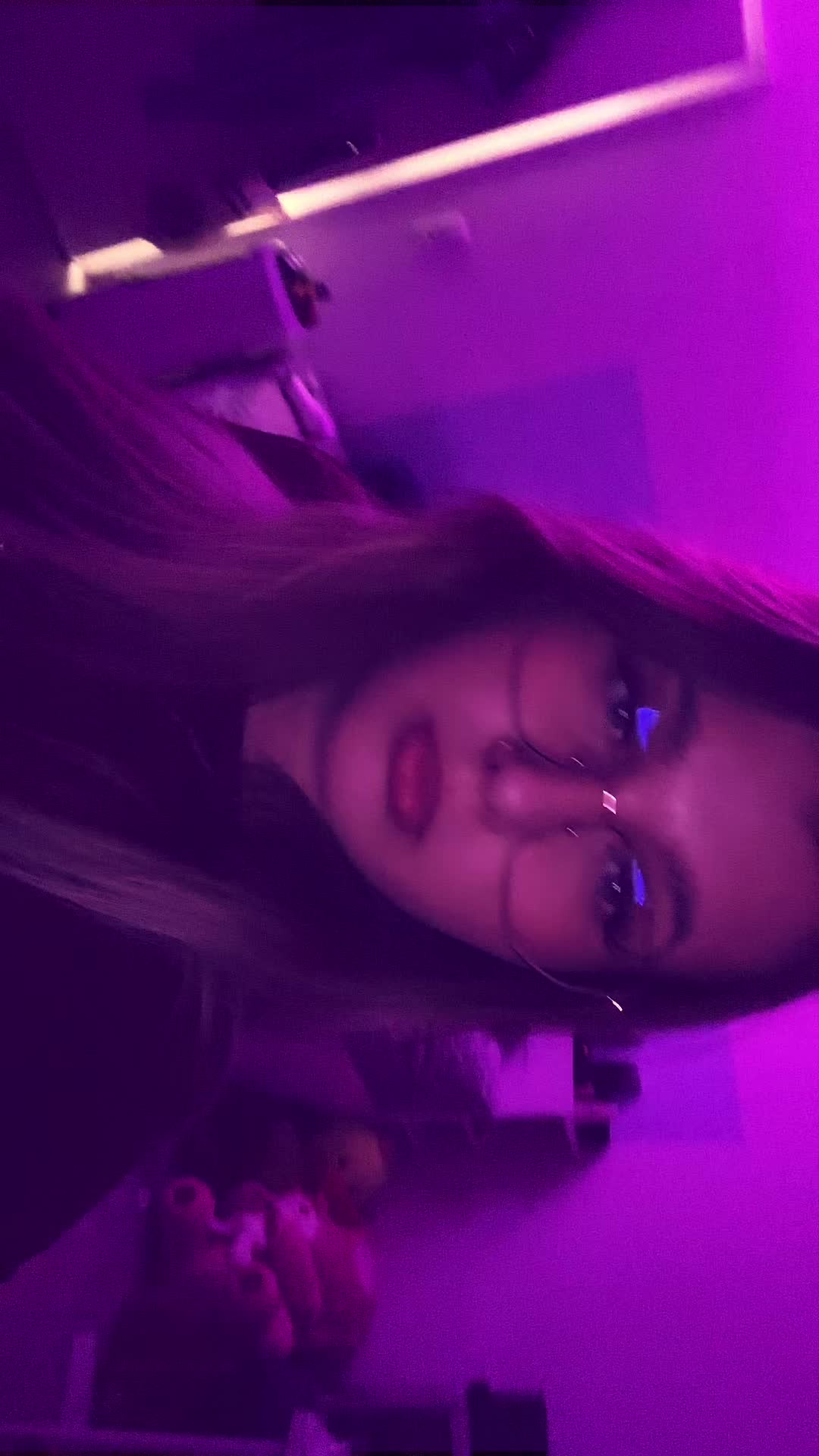 @Ayleenchen