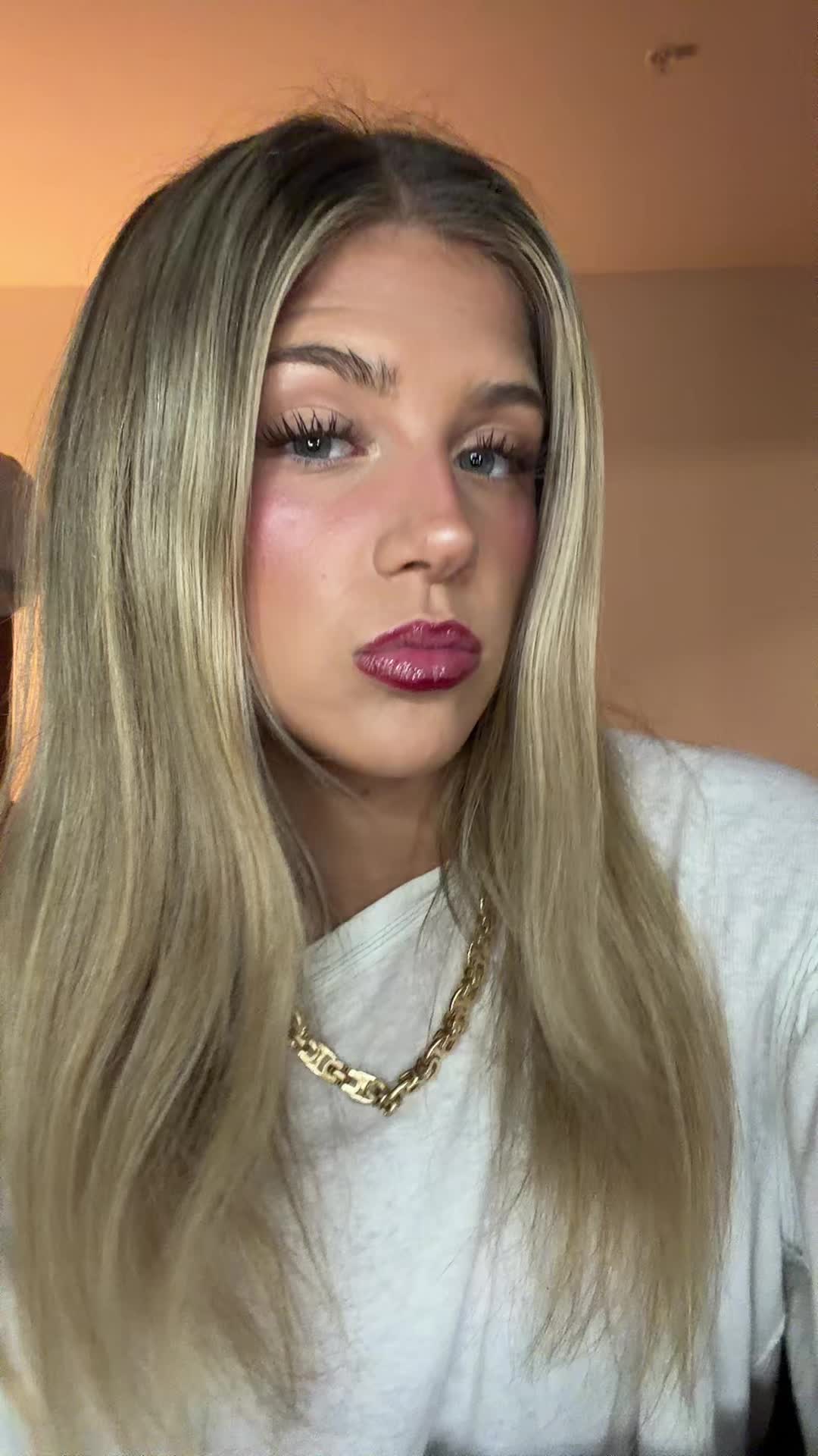 @strawbbrryshortcakee