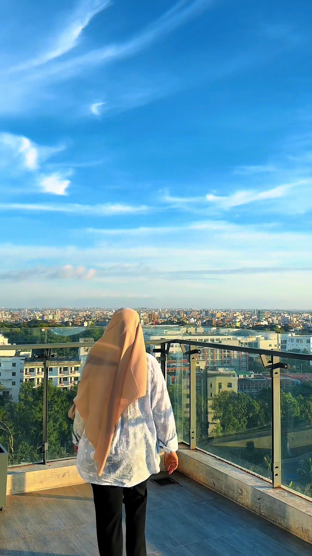 @đĻBiThE AkOnđĻ