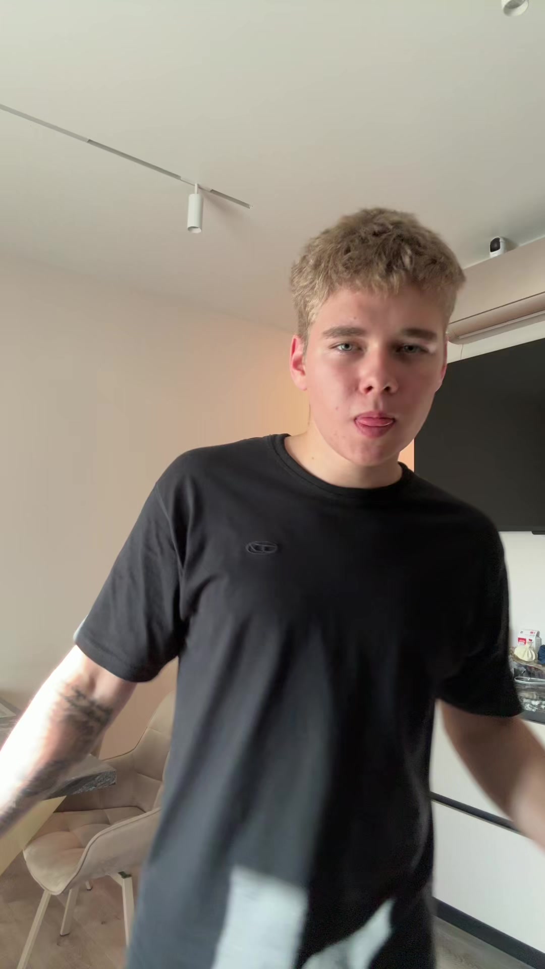 @Женя я