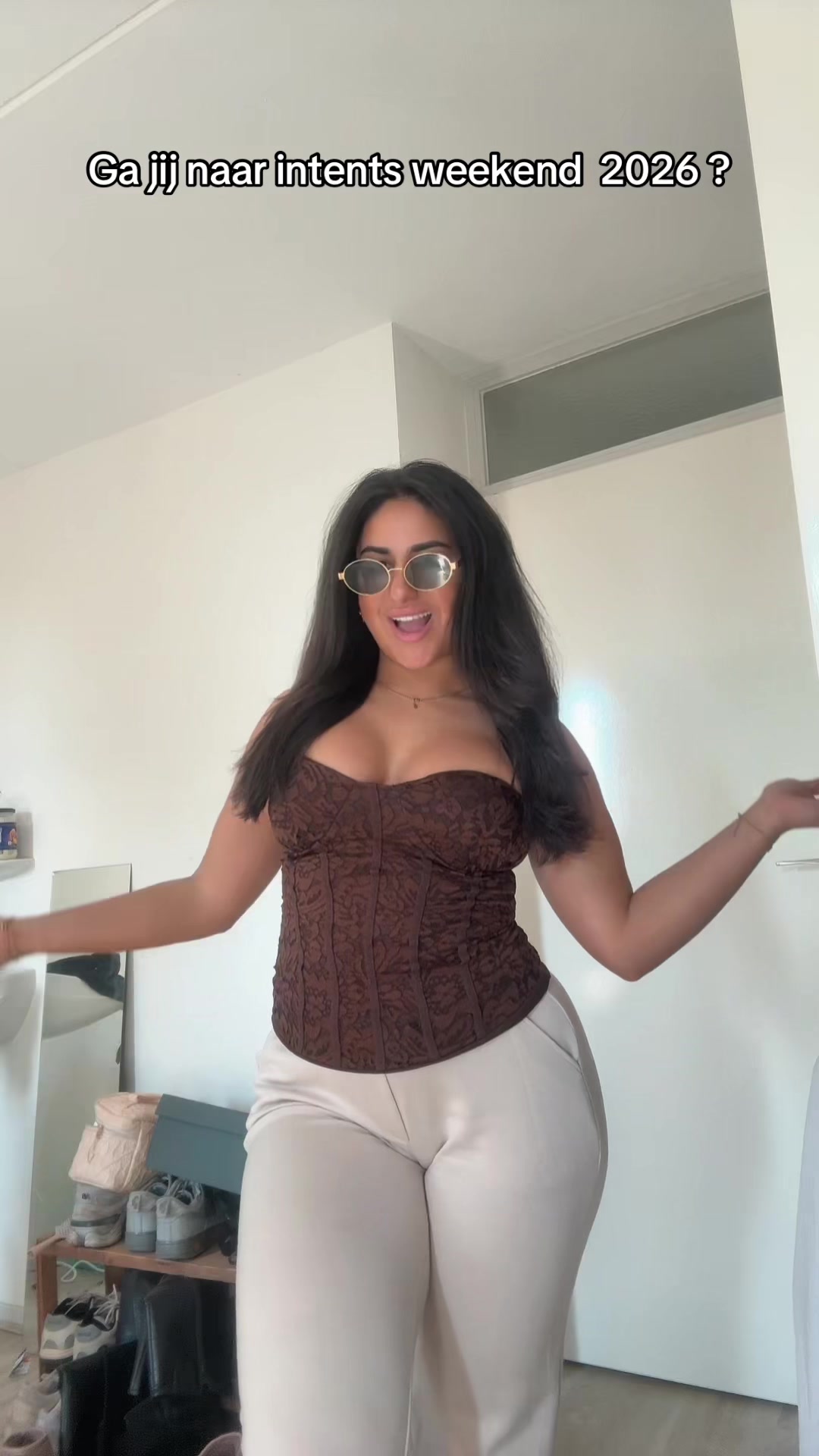@Elisa j