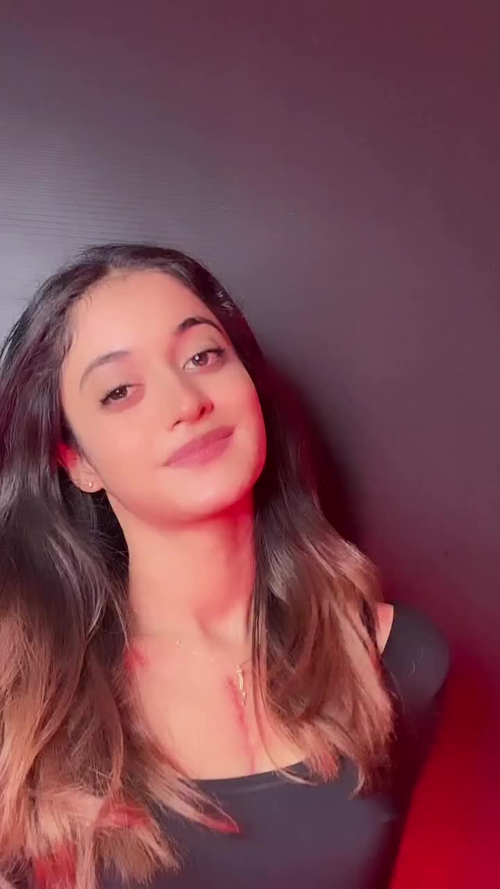 @🦋𝙌𝙪𝙚𝙚𝙣🦋