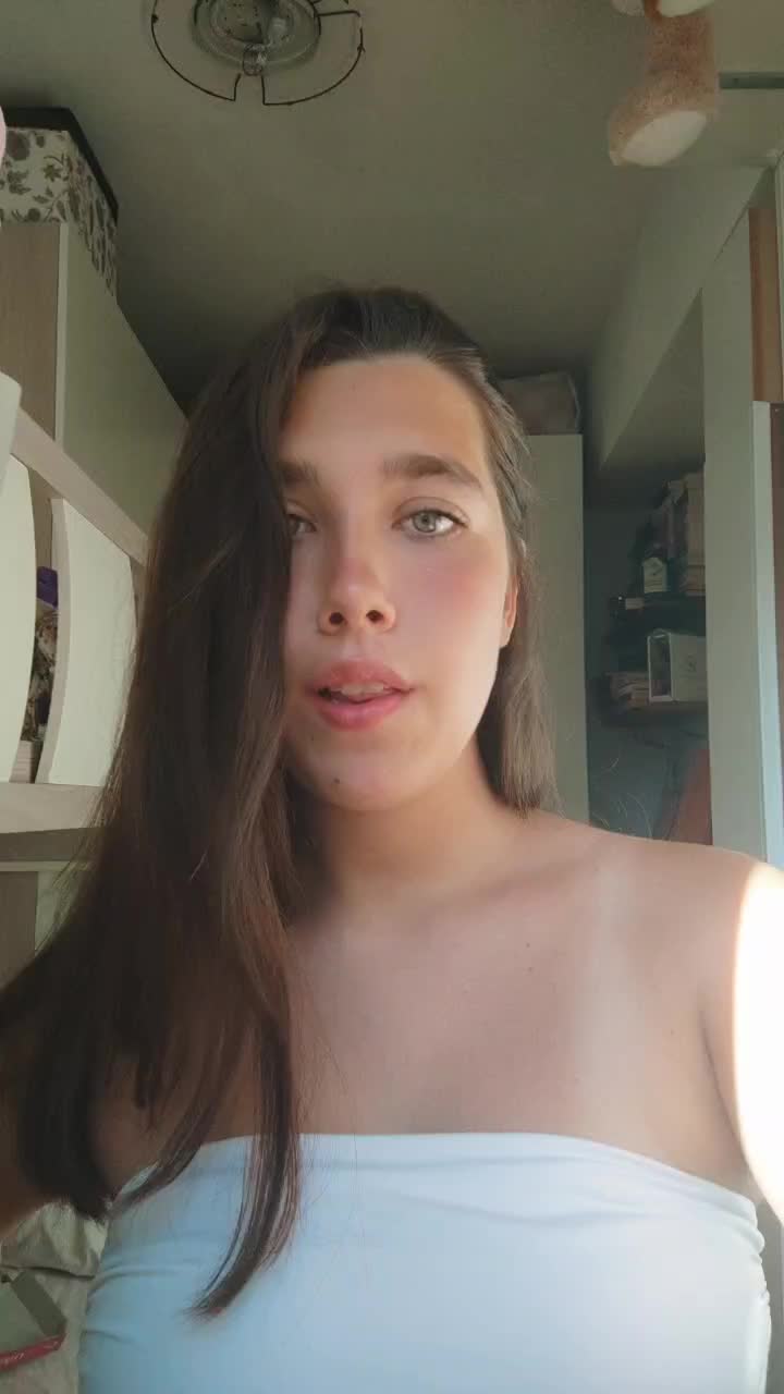 @_Sofia_
