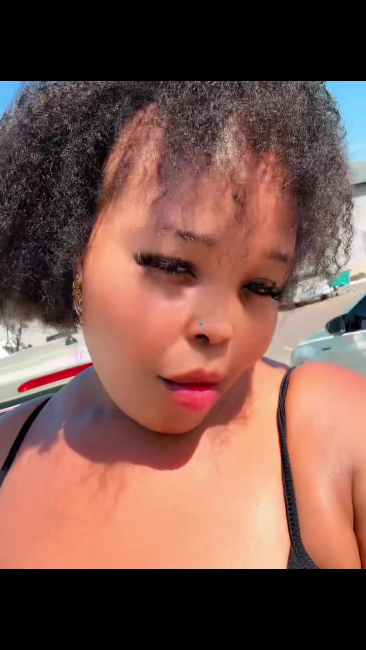 @Curvilicious 🥰F