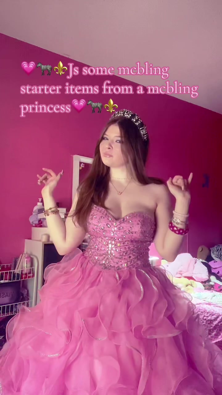 @Katie🐆🎀🖤