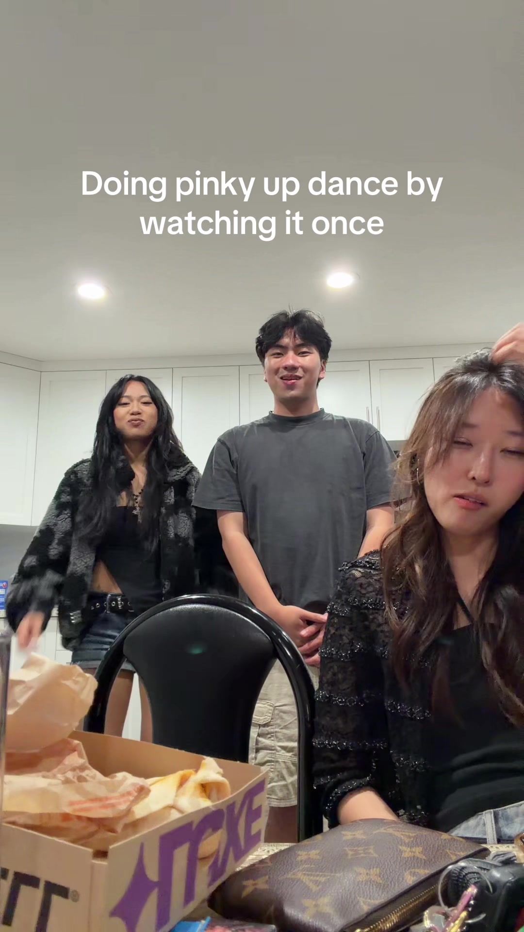 @momo