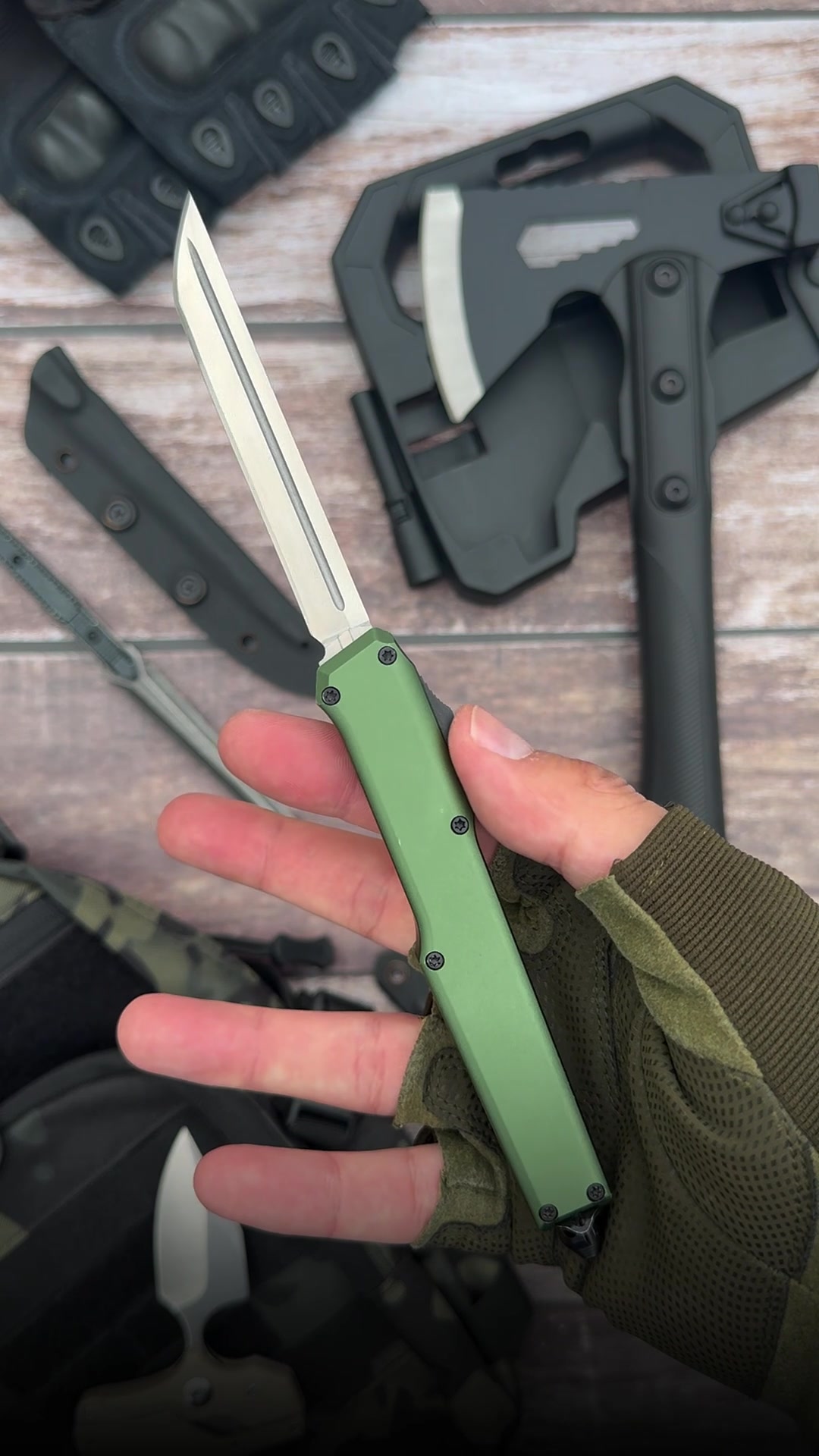 @survival.knives