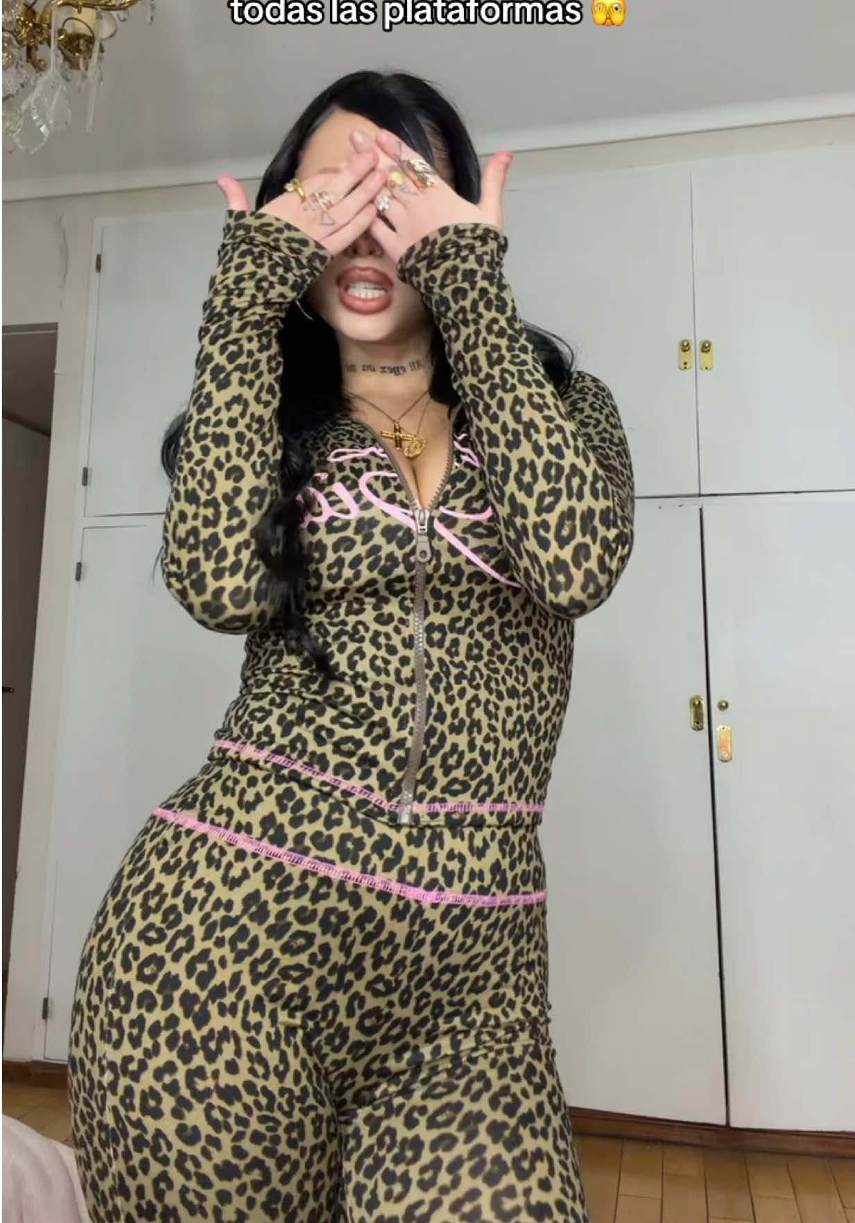 @Valentina Goldzen