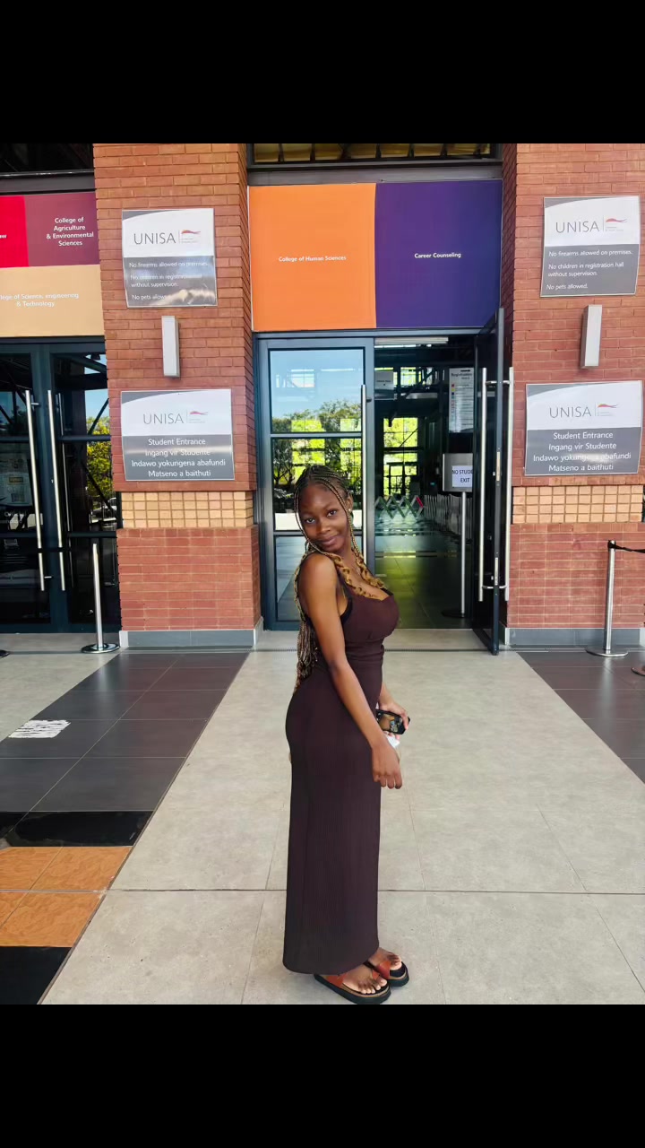 @Tshireletso 😍