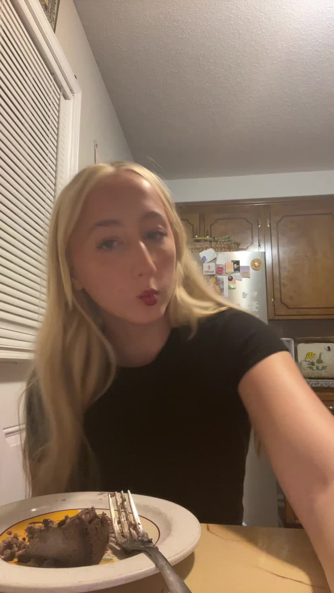 @ibelieveinunicorns111