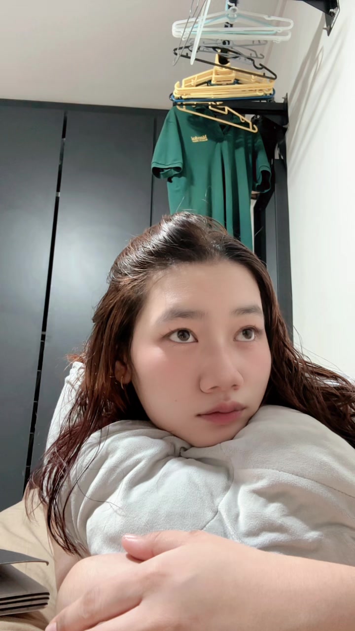 @Anna~~🦋