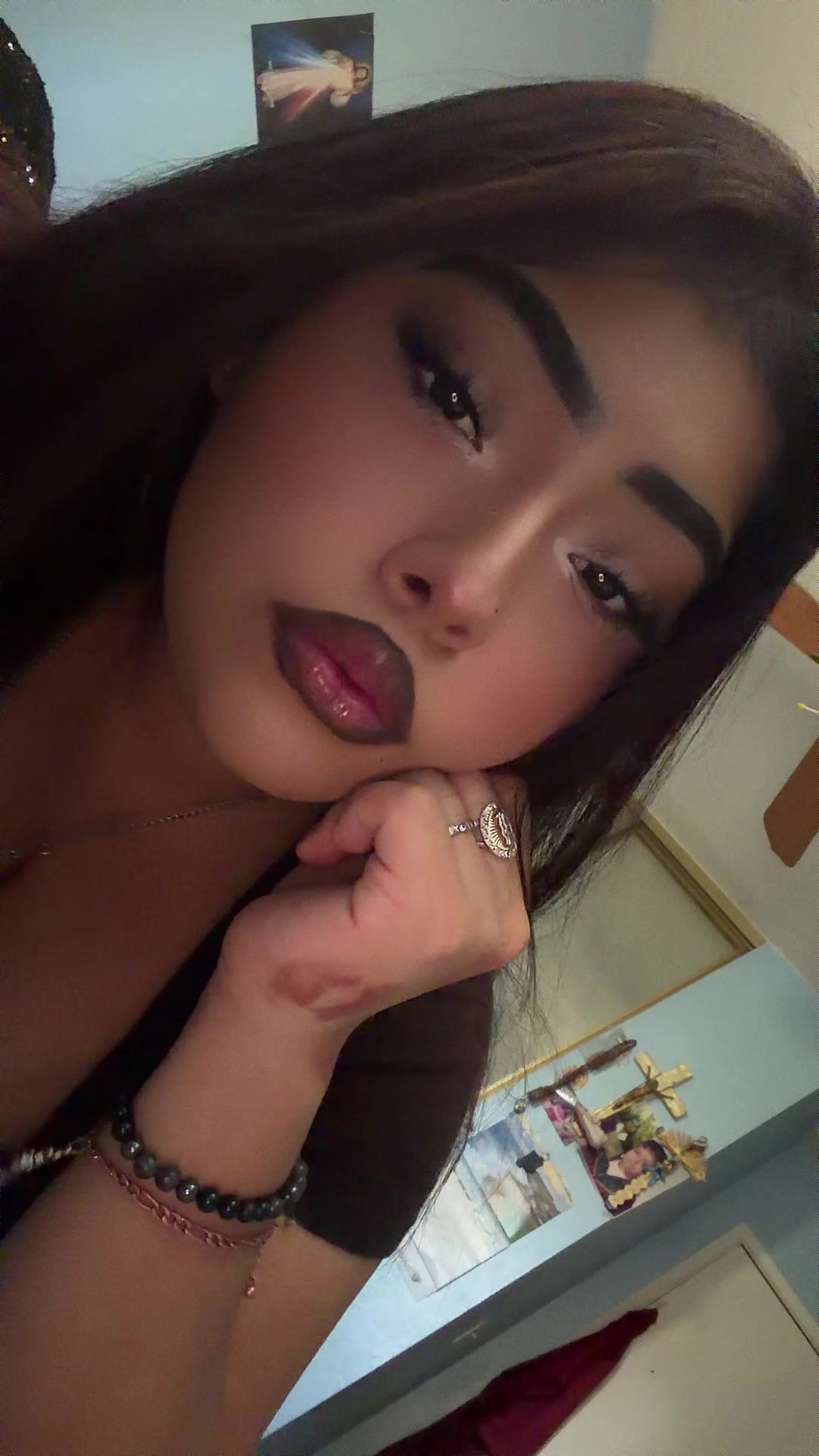 @𝔂𝓮𝓼𝓲🖤🎸🎤