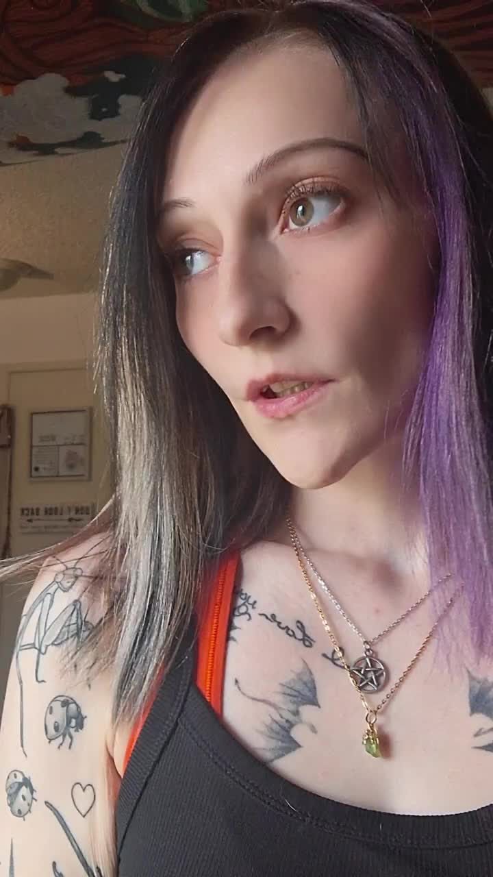 @Wrong_Bitch😈