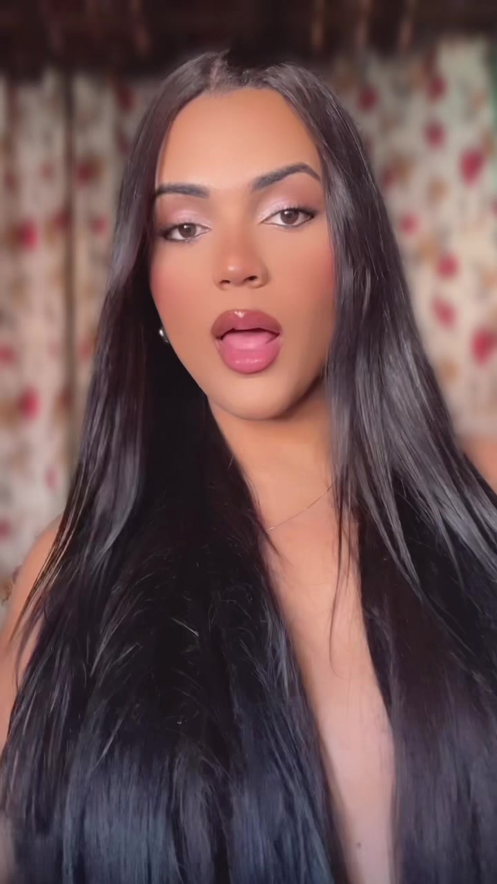 @paollaferraz__