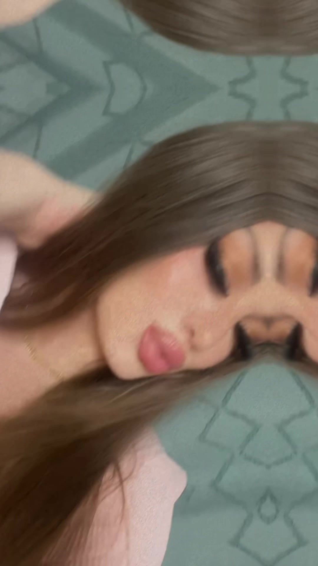 @AshlleyEllizabeth